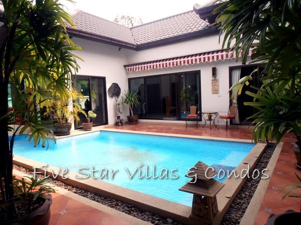 Magnificent custom designed pool villa in Jomtien House Jomtien 